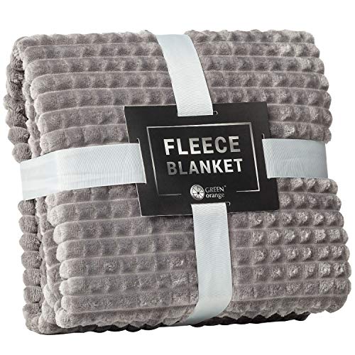 Best Fluffy Blanket For Bed
