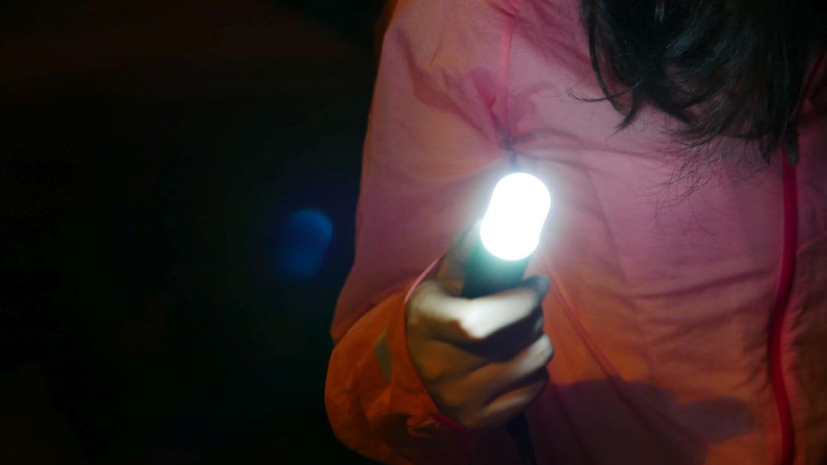 Nitecore LA10 - latarnia kempingowa, 3 lampy świetlne, dno magnetyczne, bateria AA