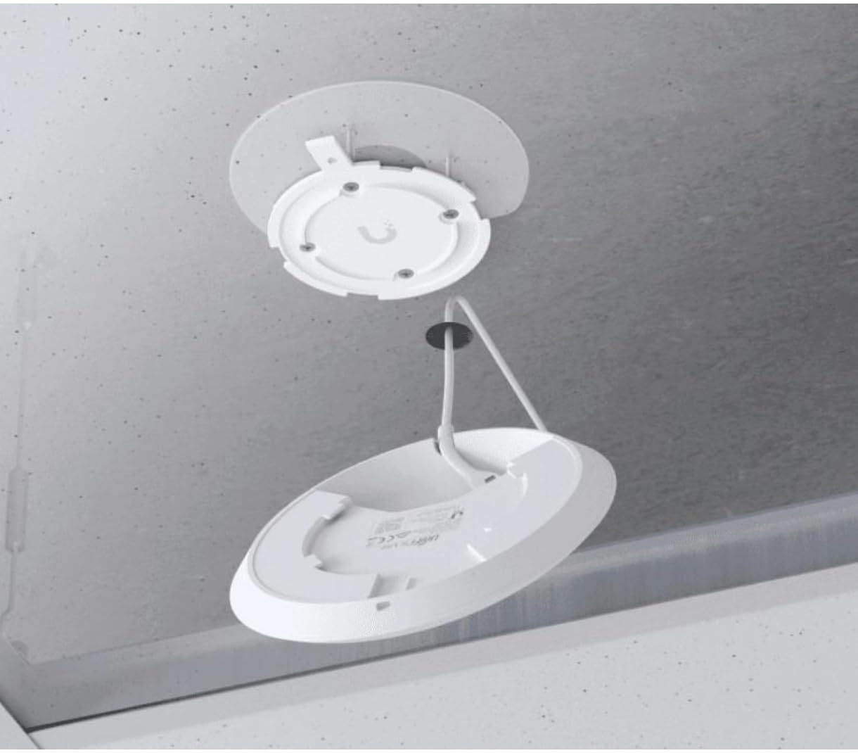 Ubiquiti - Confezione da 5 U6+ punti di accesso WiFi 6, 1500 ft² copertura, 300+ utenti, PoE, MIMO 2x2, velocità 573.5/2402 Mbps, montaggio a soffitto, bianco