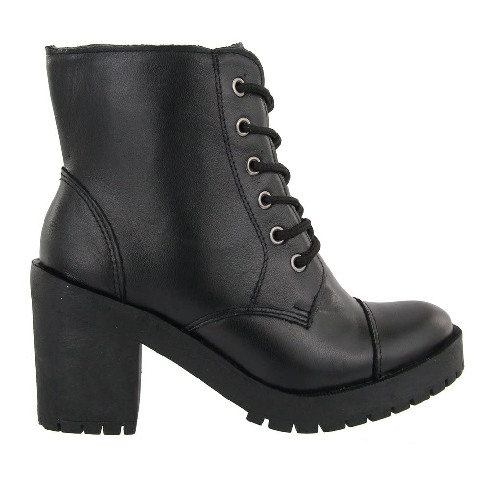 Coturno Feminino Botinha Cano Médio Salto Alto Tratorada em promoção! Veja a oferta e mais achadinhos de Botas 5 Hoje é o melhor dia para comprar Coturno Feminino Botinha Cano Médio Salto Alto Tratorada com aquele preço maroto! Promoção! Aproveite a oferta! 5