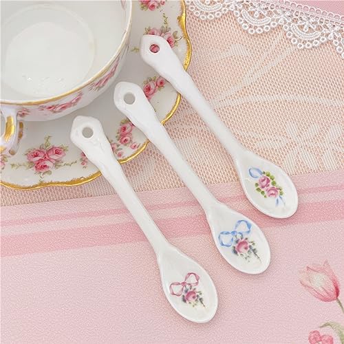 Cuillères rétro en céramique rose pour réenchanter le café