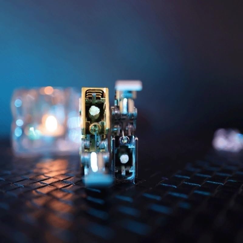 Encendedor mecánico retro con diseño de engranajes dorado miniatura 3