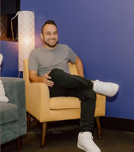 Episode 330 with Gaspare Randazzo, Wry and Hilarious Observer of The Teaching Life, the Student Life, and Life, and Alumnus of Netflix's "The Trust" Podcast Por  arte de portada