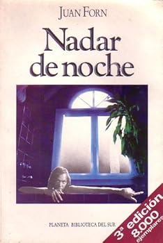 Paperback Nadar De Noche Book