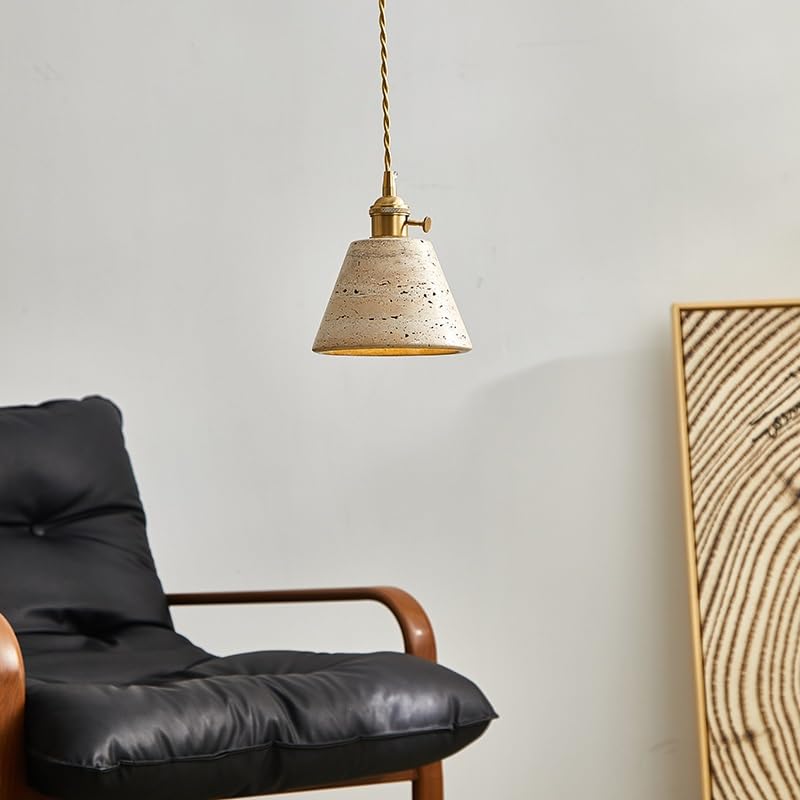 Lampe suspendue LED en travertin jaune pour créer une ambiance chaleureuse dans votre chambre