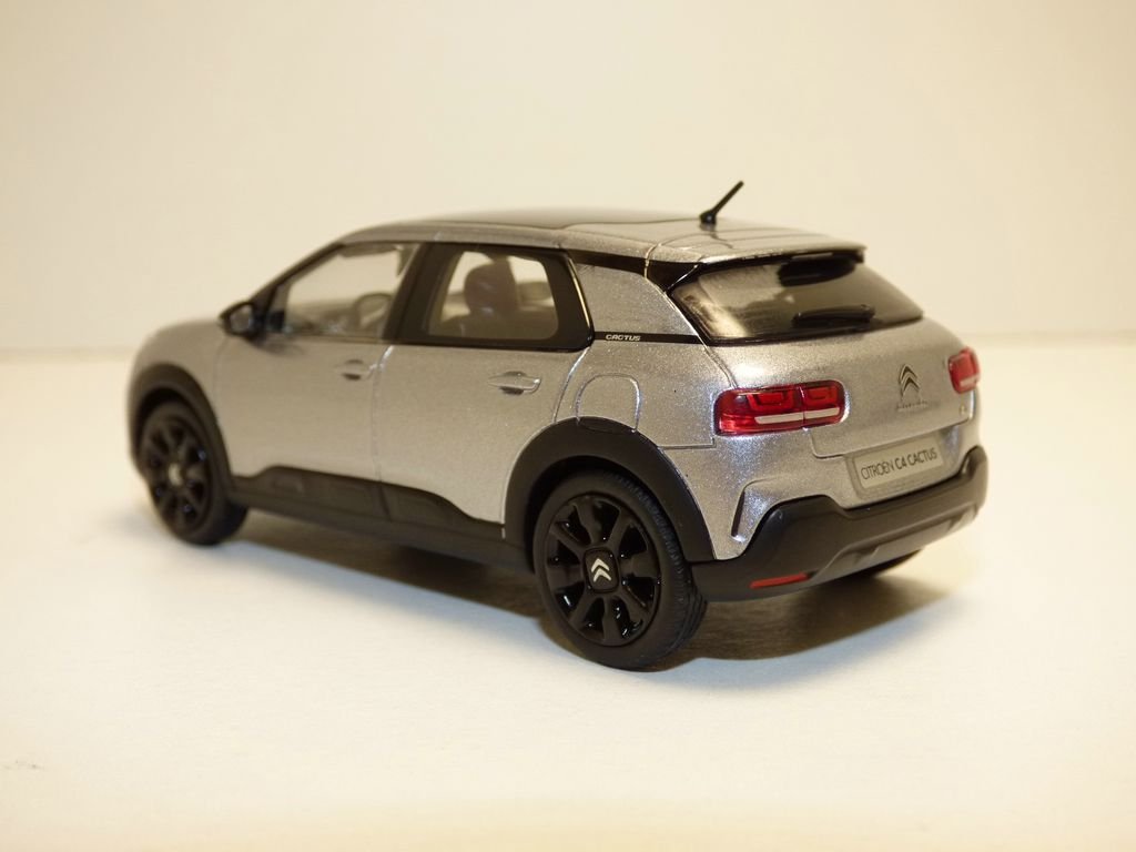 ノレブ シトロエン Citroen C4 カクタス 2018 1/18 Amazon.co.jp: ノレブ NOREV 1/18 シトロエン C4 カクタス 2018