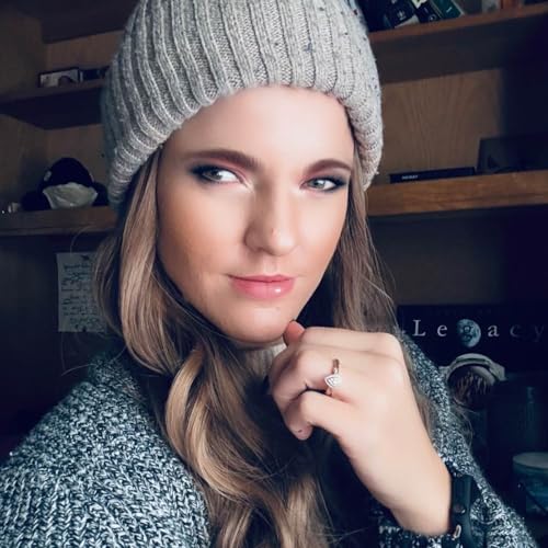 Greatest Thing They Lost Podcast Por Elaina Tatyana Redmond arte de portada