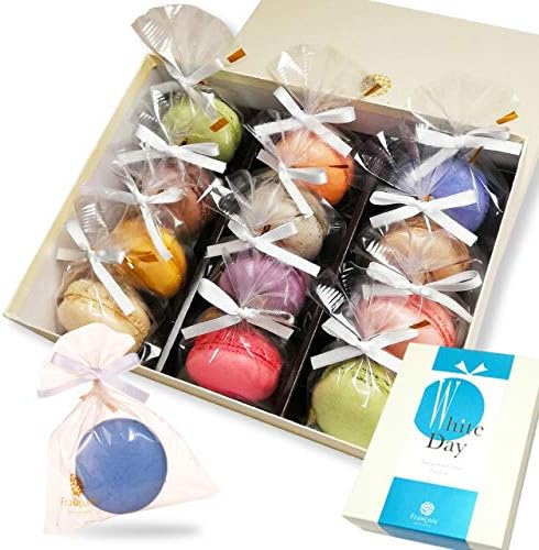 Amazon リボン付 ホワイトデー マカロン 12個入 手提げ紙袋付き 個包装 天使がくれたマカロン お返し お菓子 プチギフト ギフト Ram12 お菓子屋フランソワ ケーキ 洋菓子 通販