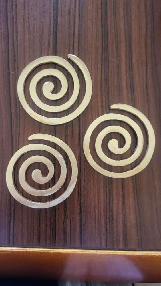 Shubh Sanket Vastu Brass Round Helix for North-West, Vaastu Dosh Nivaran for Home & Office - (Size :- 3 Inches, Pack of 3)-image-36