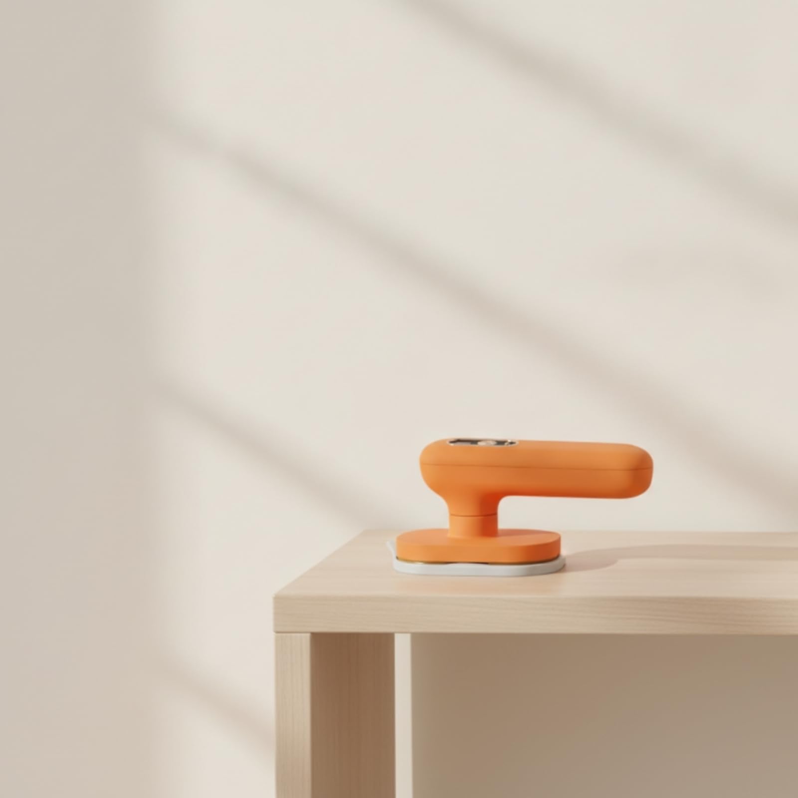 Ferro da Stiro Portatile Ferro a Vapore Mini Stiratrice Dispositivo da Stiro Tascabile con Uso Manuale E Base di Appoggio in Ceramica E Alluminio, Arancione
