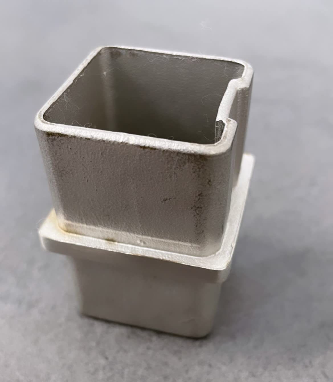 FROEM Edelstahl Verbindungsmuffe Mit Nut Für Quadratrohr 40x40x2,0 Mm – V2A FROEM Edelstahl Verbindungsmuffe Mit Nut Für Quadratrohr 40x40x2,0 Mm – V2A