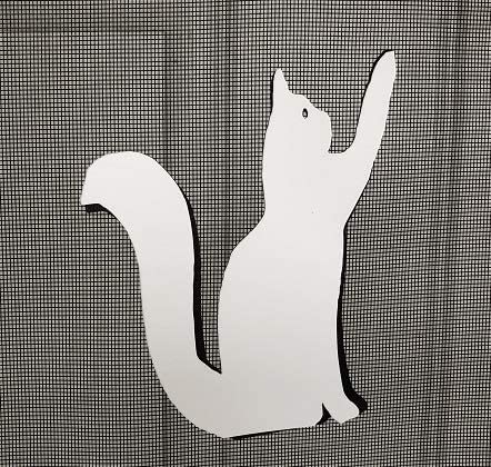 DCentral"Playful Cat" Screen Magnet Decor for Non-Retractable Screens Multipurpose Double-Sided Helps to Stop Walking into Screens Covers Small tears in Screens Size 4.5â€ X 6â€