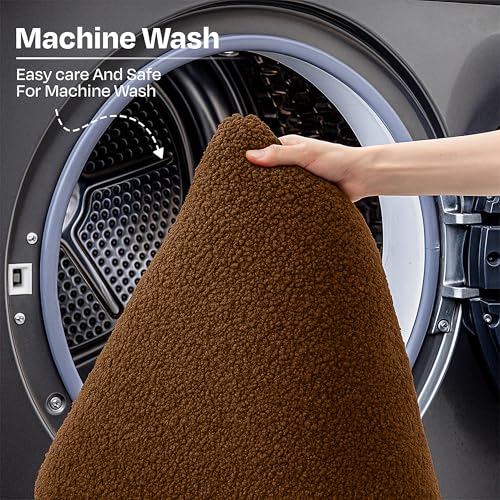 Image of enera Microfibre Bath Mat | Soft & Absorbent 2650 GSM | Non-Slip Latex Backing | Quick Dry, Washable Multipurpose Floor Mat for Bathroom, Bedroom, Kitchen & Home (Opella 40 x 60 cm) (Chocolate)