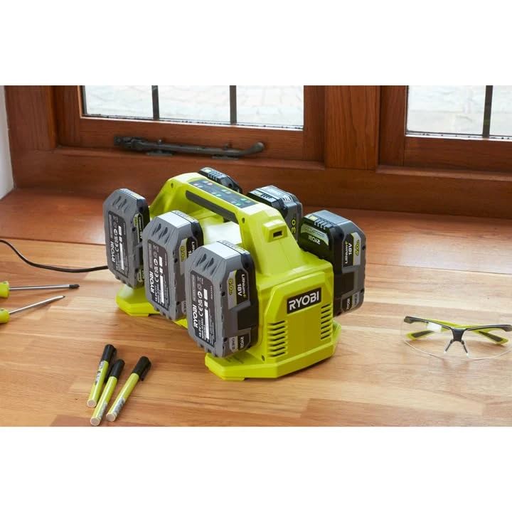 Image secondaire de RYOBI P135 18V One+ 6 Port Lithium Ion Battery Supercharger (18V Batteries Not Included/Charger Only)