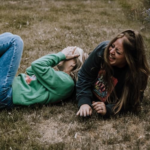 Episode 028 - Octo-vember-cember, alter egos + wigs!