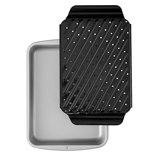 Wilton Recipe Right Non-Stick Large Broiler Pan Set, Ideal for Chicken Fajitas, Pork Chops and Rice, Halibut or Marinated Lamb Chops, 14 x 11-Inch