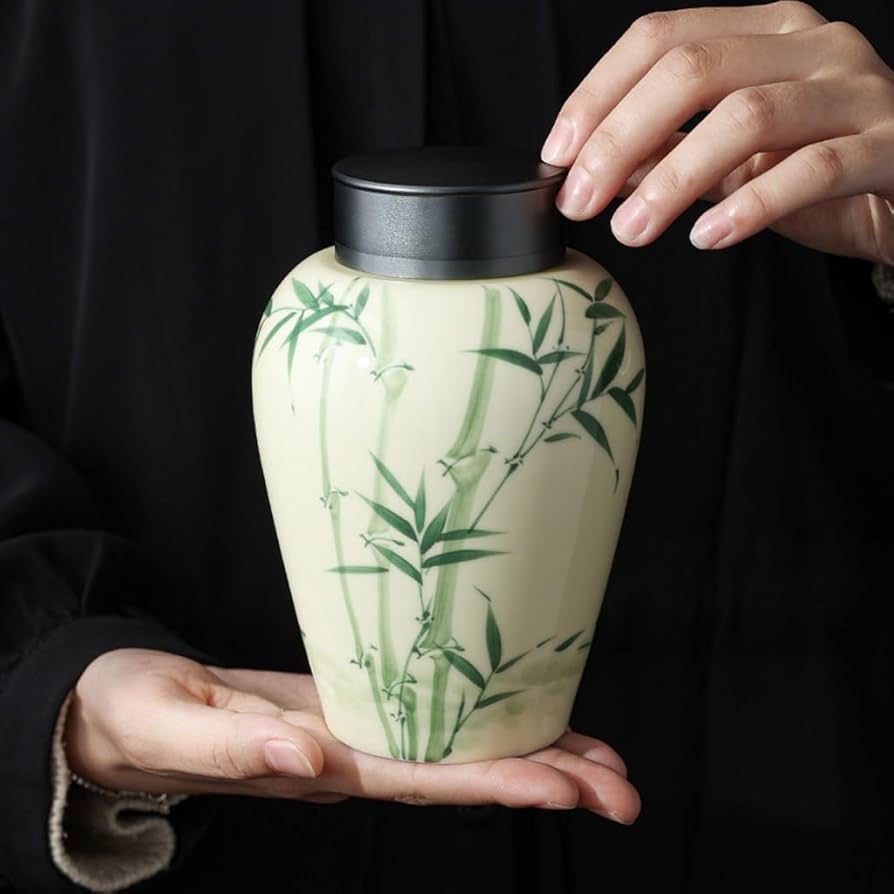 Amazon｜茶筒 絵付けされた陶器のティー缶、釉薬で着色された
