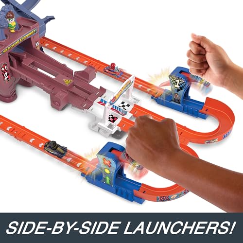 Hot Wheels RacerVerse Piste de Course Mobile de Spiderman Coffret Circuit avec Voitures de Course Hot Wheels Spiderman et Black Panther, Course en Plusieurs Tours pour échapper à Doc Ock, HPL34