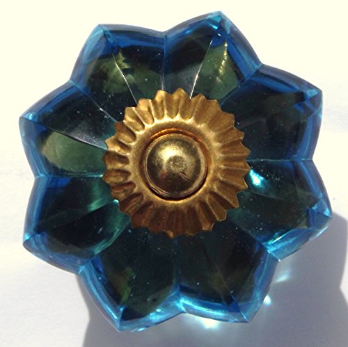 Boutons de meuble fleur bleu clair pour relooker une commode - 3