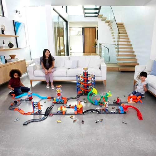 Hot Wheels Toy Car Straight Track Set with 37 Component Building Parts & 1:64 Scale Vehicle - 2