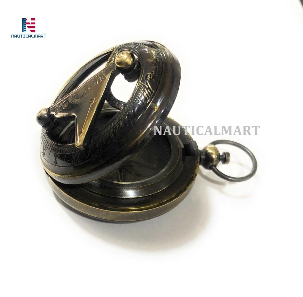 Nauticalmart - Brújula de latón con botón de presión, Antique