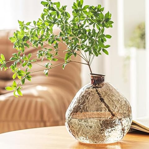 XIUWOUG Unique Hammered Brown Glass Vase for Plants Decor Ribbed Fluted Flower Vase Amber Glass Vase for Centerpieces Living Room Entrance Table Decoration,Brown Cover
