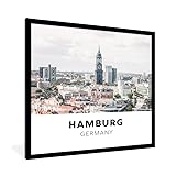 Multiples formats : nos posters sont disponibles en plusieurs formats. Vous pouvez choisir entre de petits formats (20x30cm) jusqu'à des formats XXL (120x80cm).
