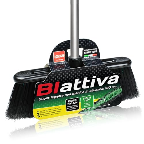 Scopa biattiva per interni. Manico in alluminio. Doppia setola. Altezza totale 140 cm. Superleggera. 100% made in Italy.