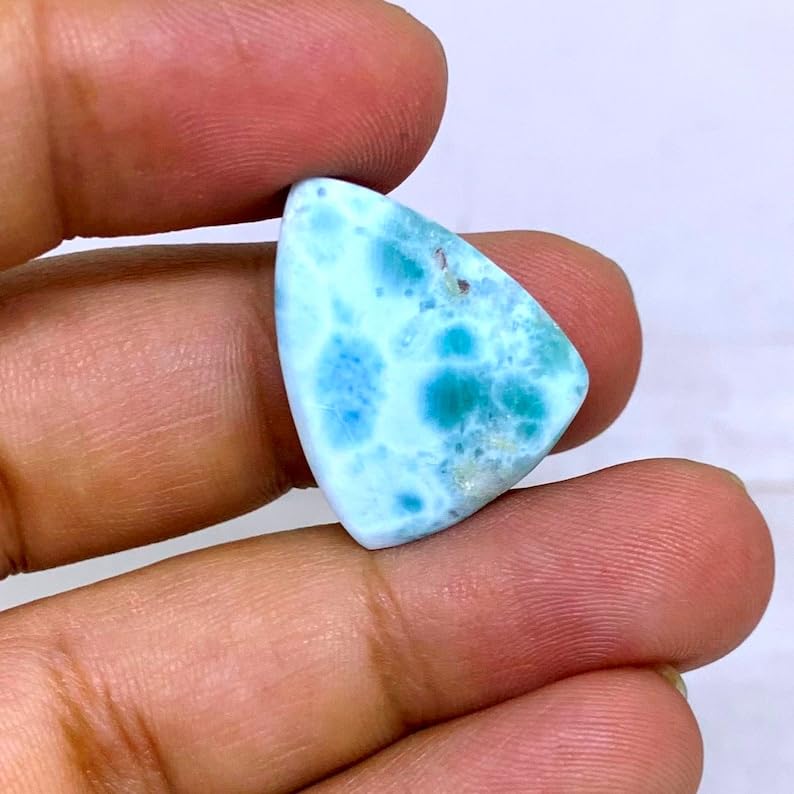 Cabochon larimar naturel triangle 33x32x6mm pour création de bijoux