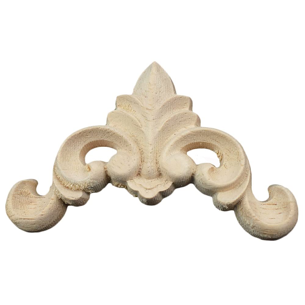 Coin de sculpture sur bois pour rénover une armoire et décorer des meubles anciens