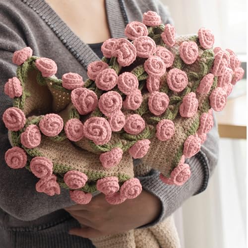 Manta de rosas de ganchillo para renovar un sofá aburrido con una decoración romántica 5