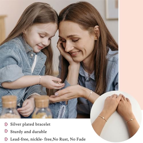 Image of 2Pcs First Day of Kindergarten Preschool Bracelets for Mommy and Me, Matching Heart Beaded Bracelets for Mother Daughter