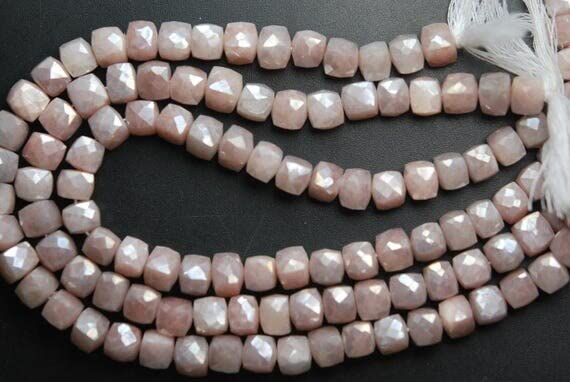 Pierre de lune rose cubique facettée 7-8mm de qualité supérieure pour haute joaillerie