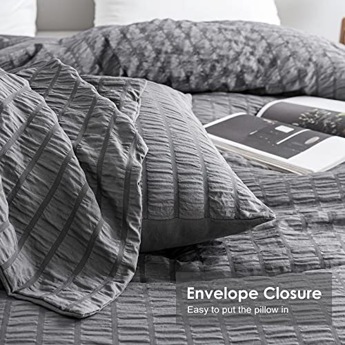 Warmdern Duvet Cover Set Queen Size, 3Pcs Washed Microfiber Grey Bedding Set, Soft Breathable Striped Textured Seersucker Duvet Cover With Zipper Closure & Corner Ties(Grey, Queen) #TOP3