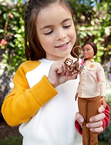 Barbie GDM48 Wildlife Conservationist Doll, Multicolour
