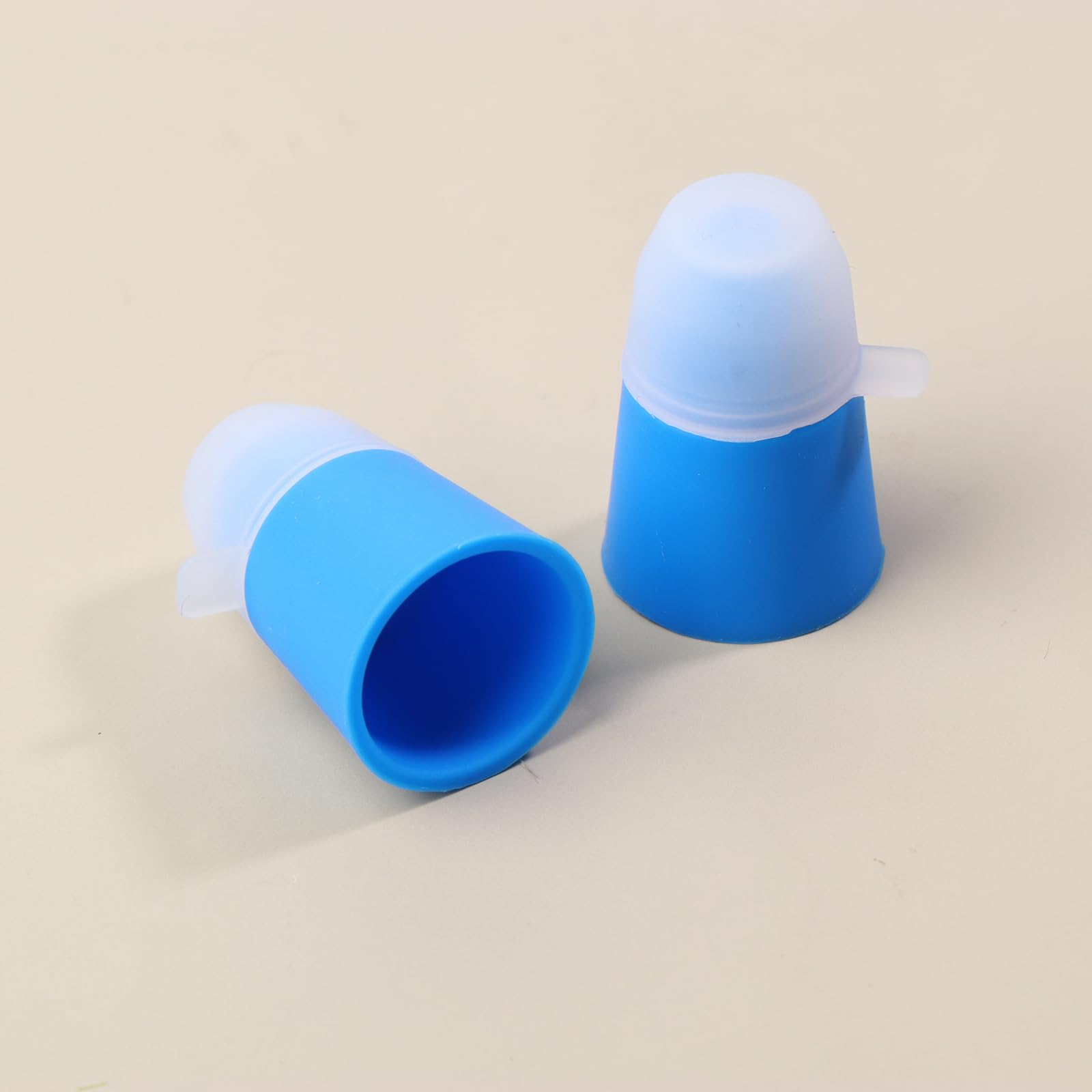 Applicatore per collirio, guida contagocce facile da usare, dispositivi di aiuto contagocce per anziani, ausili per dispenser in silicone riutilizzabile, strumento per la cura degli occhi
