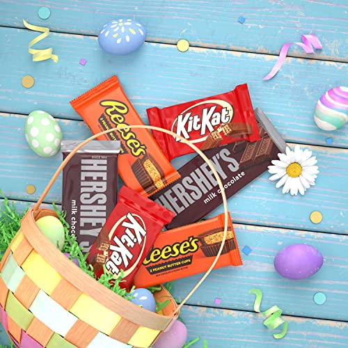 Image of HERSHEY'S, KIT KAT and REESE'S Assorted Milk Chocolate, Full Size Bars Variety Box, 27.3 oz - 18 Count (Pack of 2)