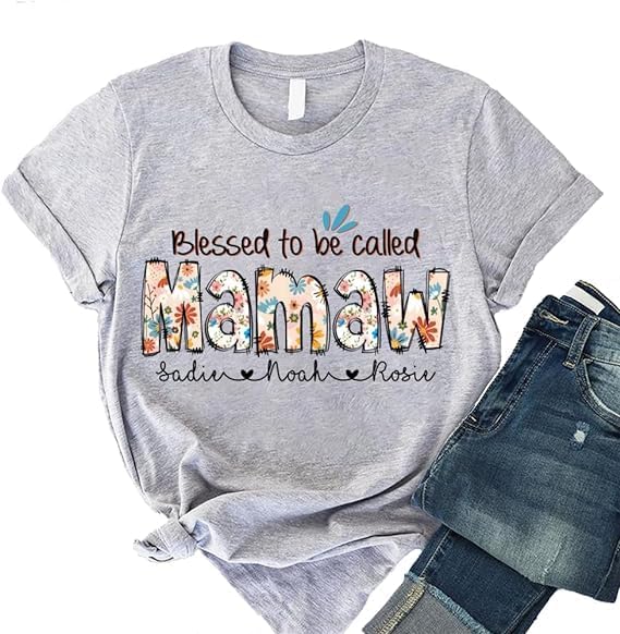 Personalized Mama Shirt - Custom Sweatshirt for Women, My Favorite People Call Me Mama - Image 4