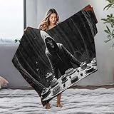 EJXN Babydecken, Totenkopf mit Kapuze, umgeben von Kuchen im dunklen Wald, Flanelldecke, Überwurf, Decken für Couch, Aschenbecher (127 x 100 cm)