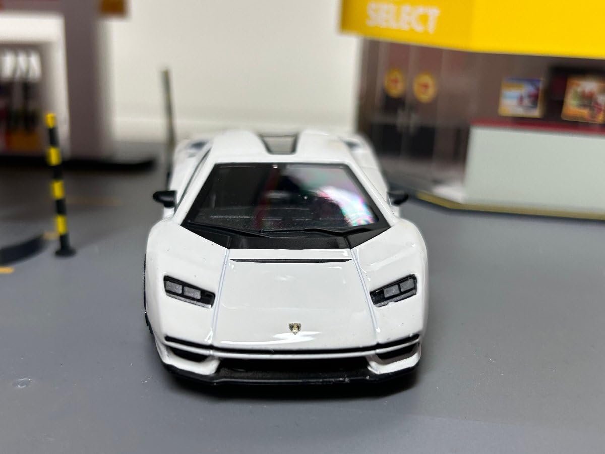 Amazon | burago 1/43 Lamborghini Countach LPI 800-4 2022 ホワイト
