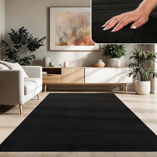 Paco Home Moderner Kuscheliger Wohnzimmer Teppich Kurzflor waschbar flauschig Weich Einfarbig Felloptik zeitlos stilvoll rutschfest pflegeleicht, Grösse:140x200 cm, Farbe:Schwarz Paco Home Moderner Kuscheliger Wohnzimmer Teppich Kurzflor waschbar flauschig Weich Einfarbig Felloptik zeitlos stilvoll rutschfest pflegeleicht, Grösse:140x200 cm, Farbe:Schwarz