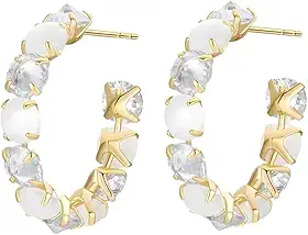 Brinco Argola Feminino com Pedra Opala Natural e Zircônias "Classic Fine" – Banhado a Ouro 18k – Acessório Elegante – Joia Clássica e Sofisticada – Acompanha Bolsa de Veludo