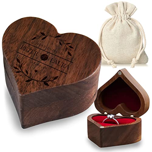 polar-effekt Ringbox Ringkissen mit personalisierter Wunsch-Gravur - Verschiedene Motive - aus Walnussholz - mit Geschenkbeutel - passend zur Verlobung, Hochzeit, Jahrestag (Motiv: Hand in Hand) polar-effekt Ringbox Ringkissen mit personalisierter Wunsch-Gravur - Verschiedene Motive - aus Walnussholz - mit Geschenkbeutel - passend zur Verlobung, Hochzeit, Jahrestag (Motiv: Hand in Hand)