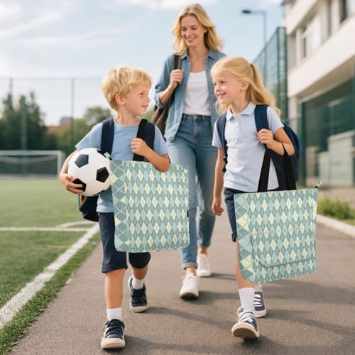 Bonita bolsa de libros infantil con cuadros verdes para ir al colegio con alegría 6