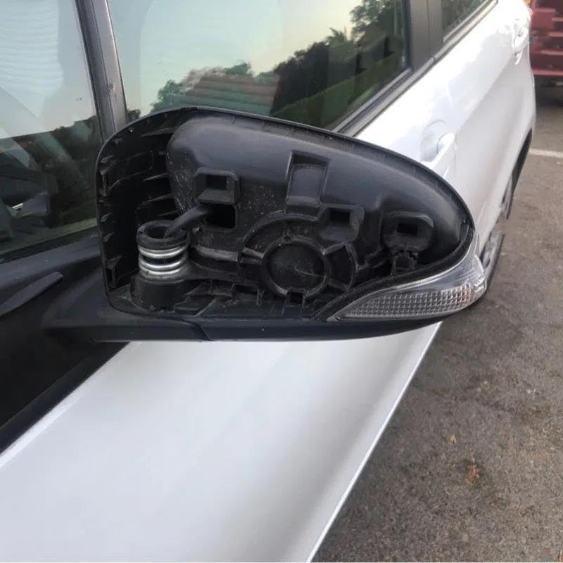 Couvercle de rétroviseur gauche cassé Yaris Hybride 2012-2020 coque noire
