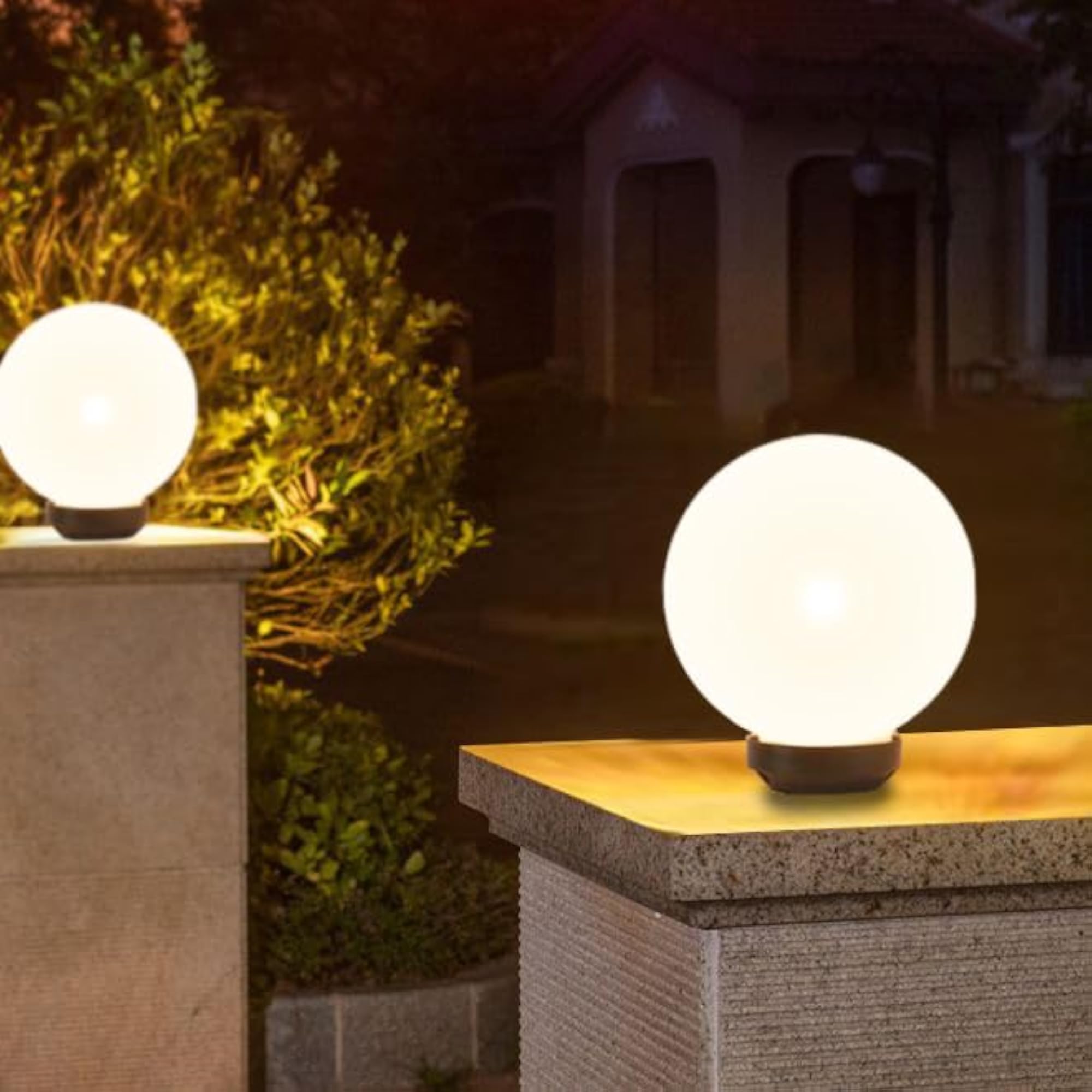 Classy Design Modern Shape Pole Lamp for Outdoor Use
