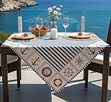 KAMACA Tischdecke Maritim – 85x85 cm quadratisch mit Leuchtturm und Anker Motiv – Blau-Weiße Tischwäsche für Küche und Garten – Waschbar und Robust – Mitteldecke für Sommer-Dekoration