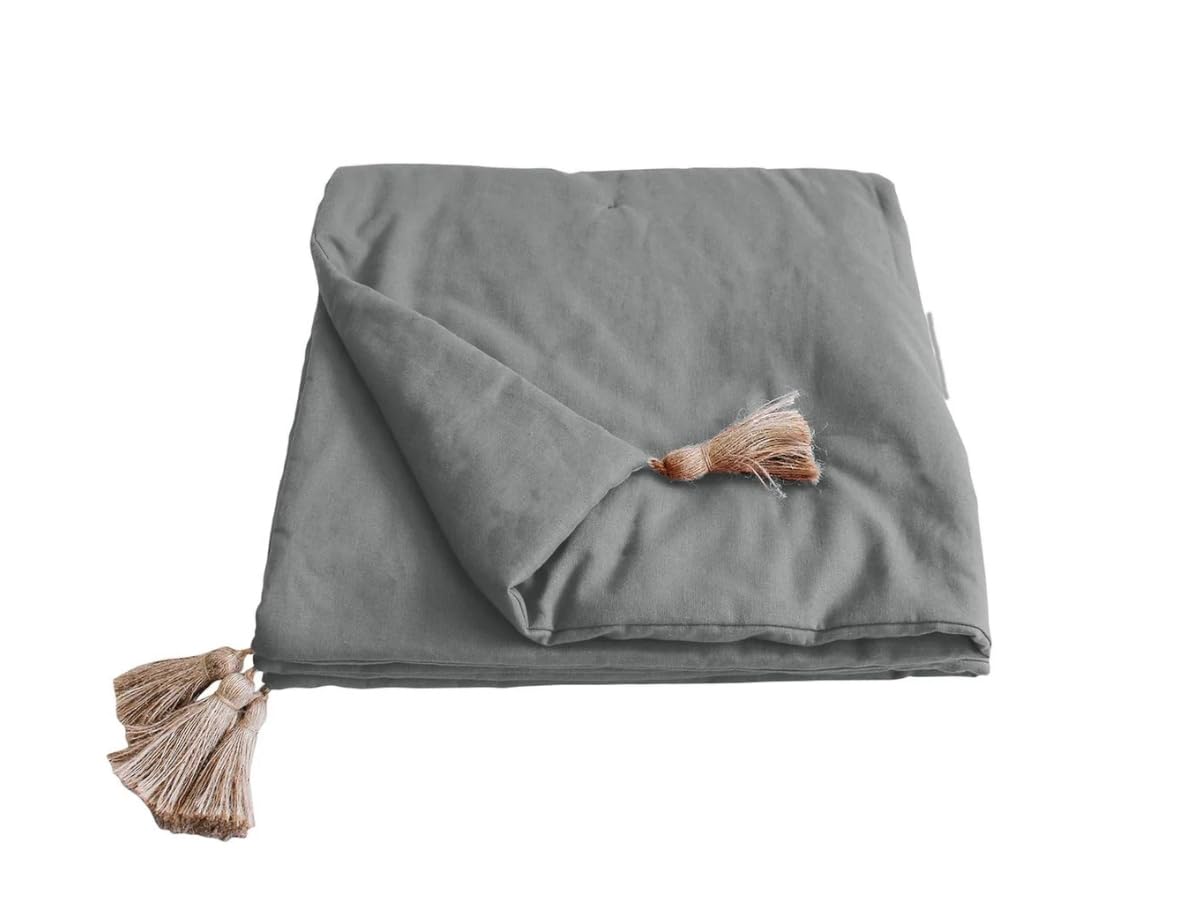 Edredon 100% coton Panama gris clair avec finitions pompons en jute naturelle
