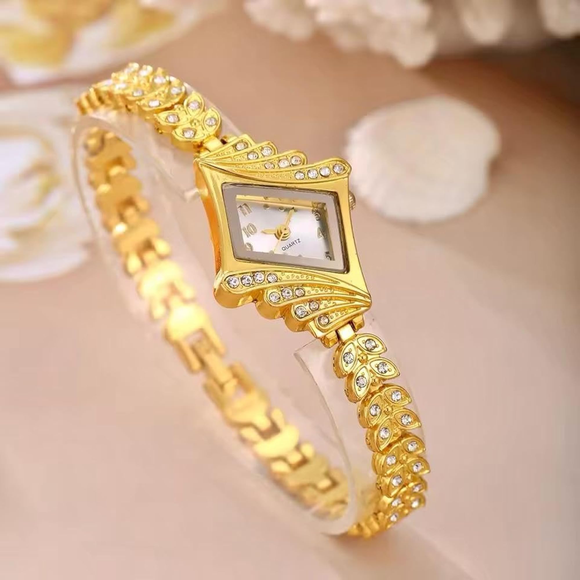 Women's Classic Analog Quartz Timepiece for Everyday Wear