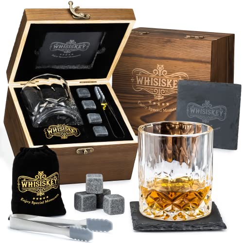 Whisiskey - Whisky Gläser Set - Whisky Zubehör Set - 4 Whiskey Steine & 1 Whisky Glas & 1 Untersetzer - Whiskygläser - Eiswürfel Wiederverwendbar - Geschenke für Männer Cover